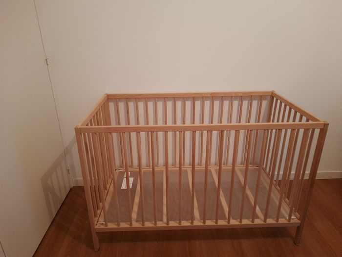 Lit à barreaux - photo numéro 2