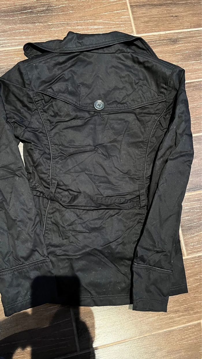 Trench noir - photo numéro 6