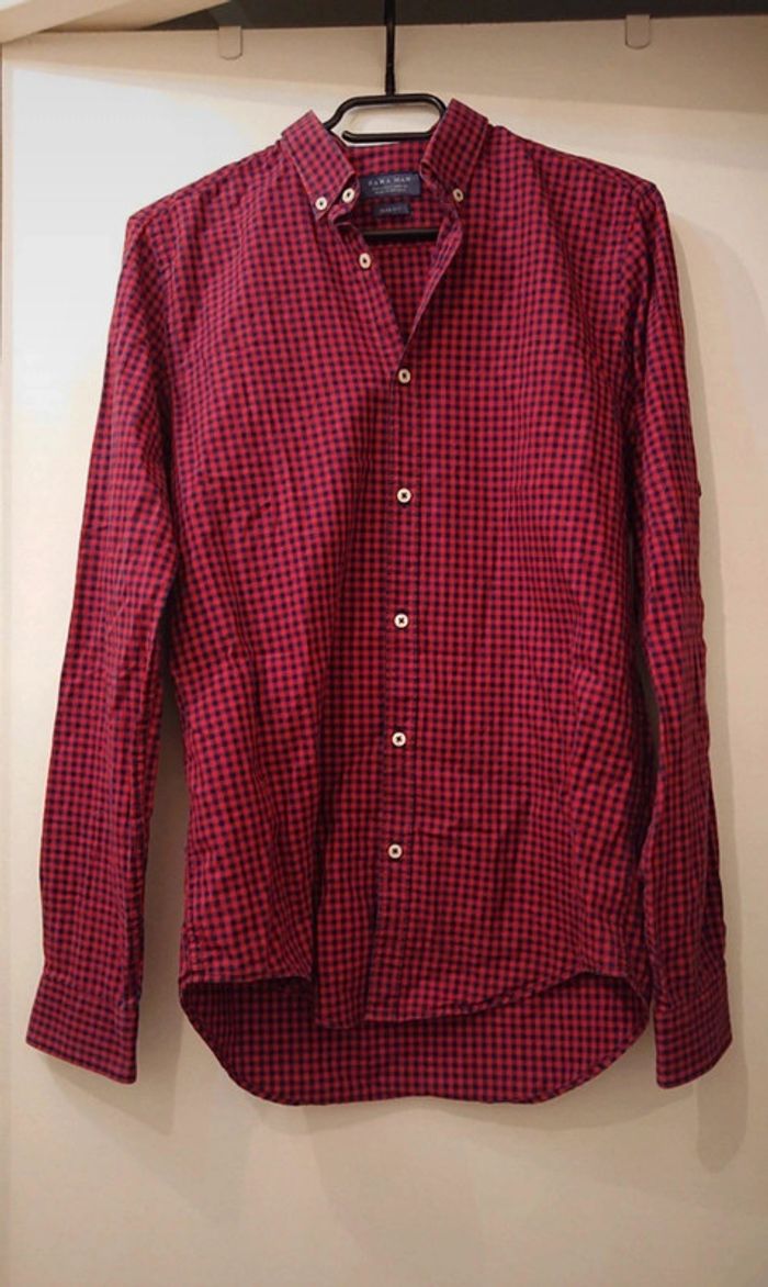 Chemise à carreaux rouge et bleu marine