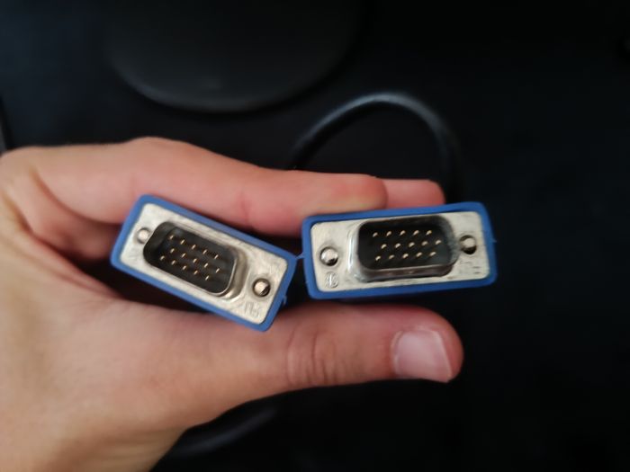 Écran Samsung , clavier HP , câbles d'alimentation - photo numéro 10