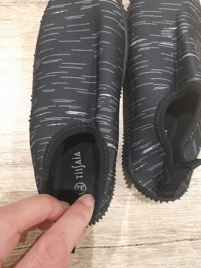 Chaussures eau taille 32 - photo numéro 2