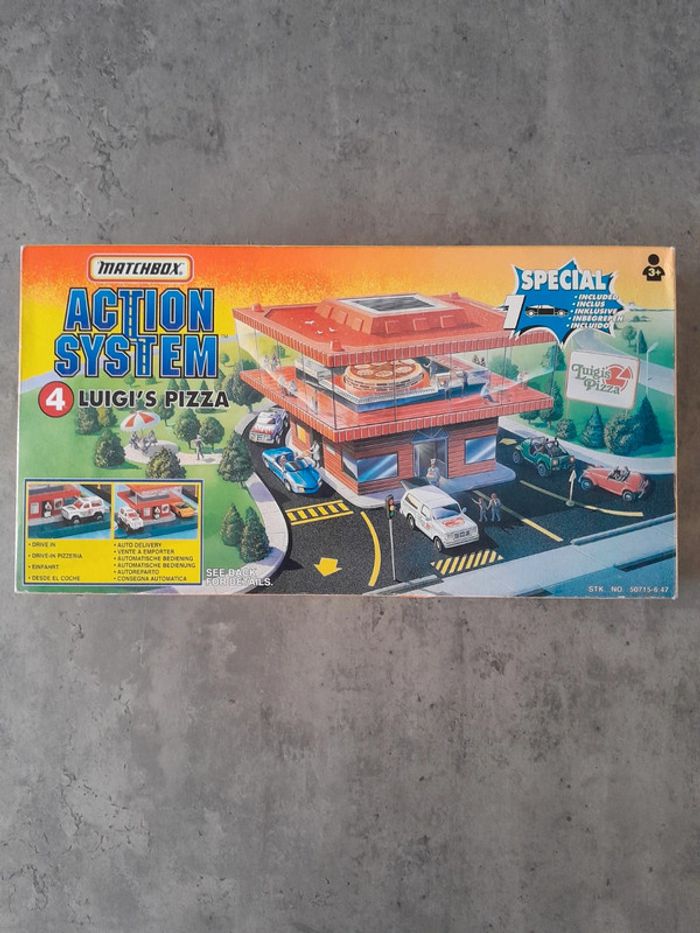 Matchbox / Station System / Luigi's Pizza / 1996