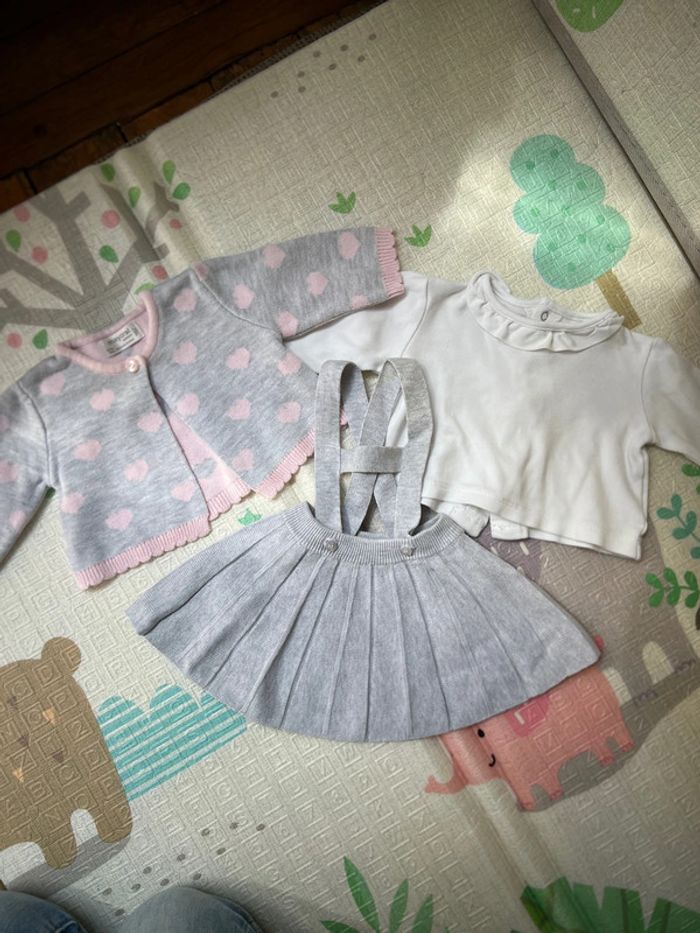 Ensemble jupe, gilet, haut manches longues