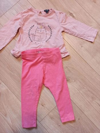 Ensemble leggings et t-shirt manches longues