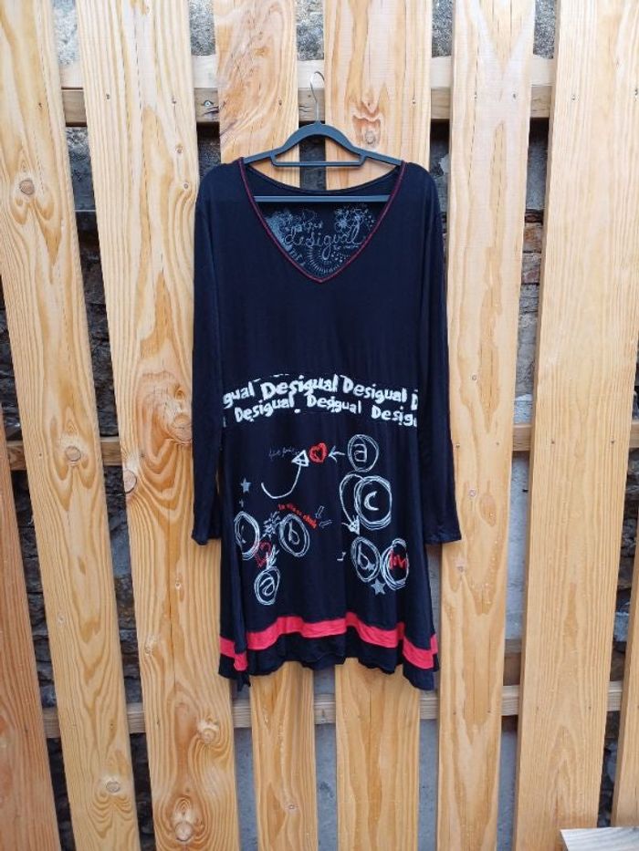 Superbe robe noire Desigual