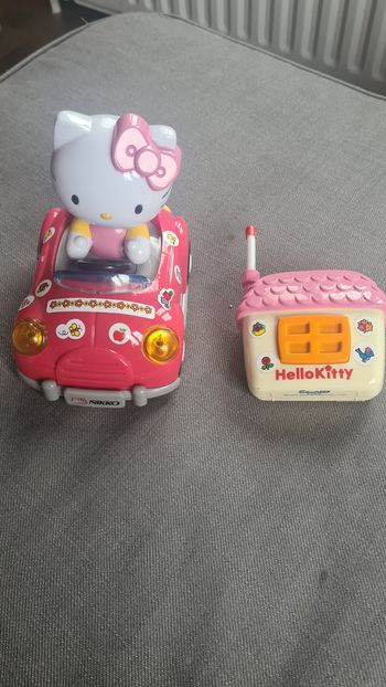 Voiture téléguidée