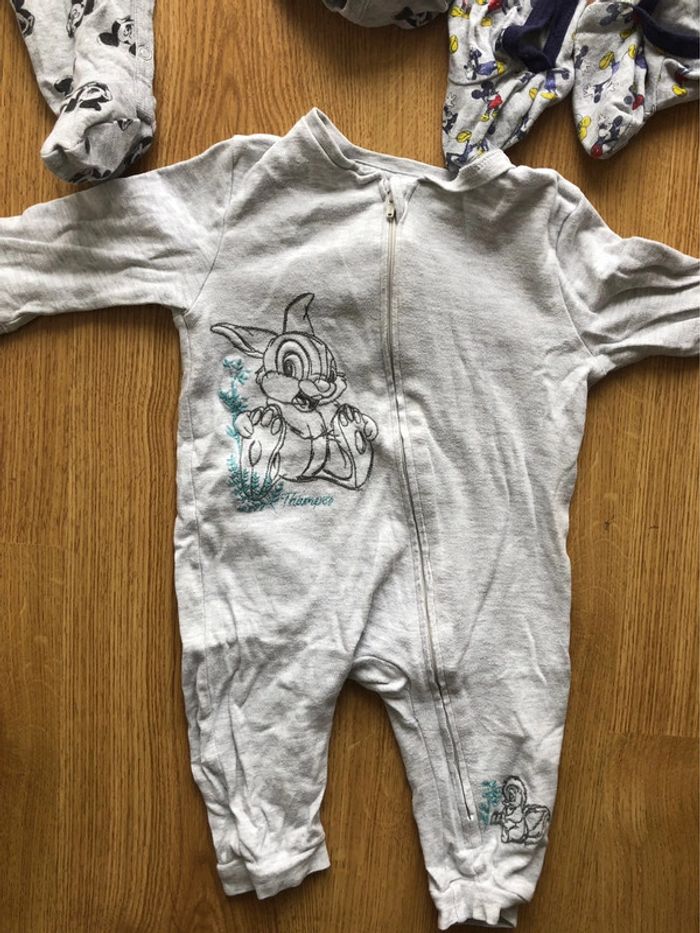 Lot 3 pyjamas 6-9 mois Disney très bien état - photo numéro 4