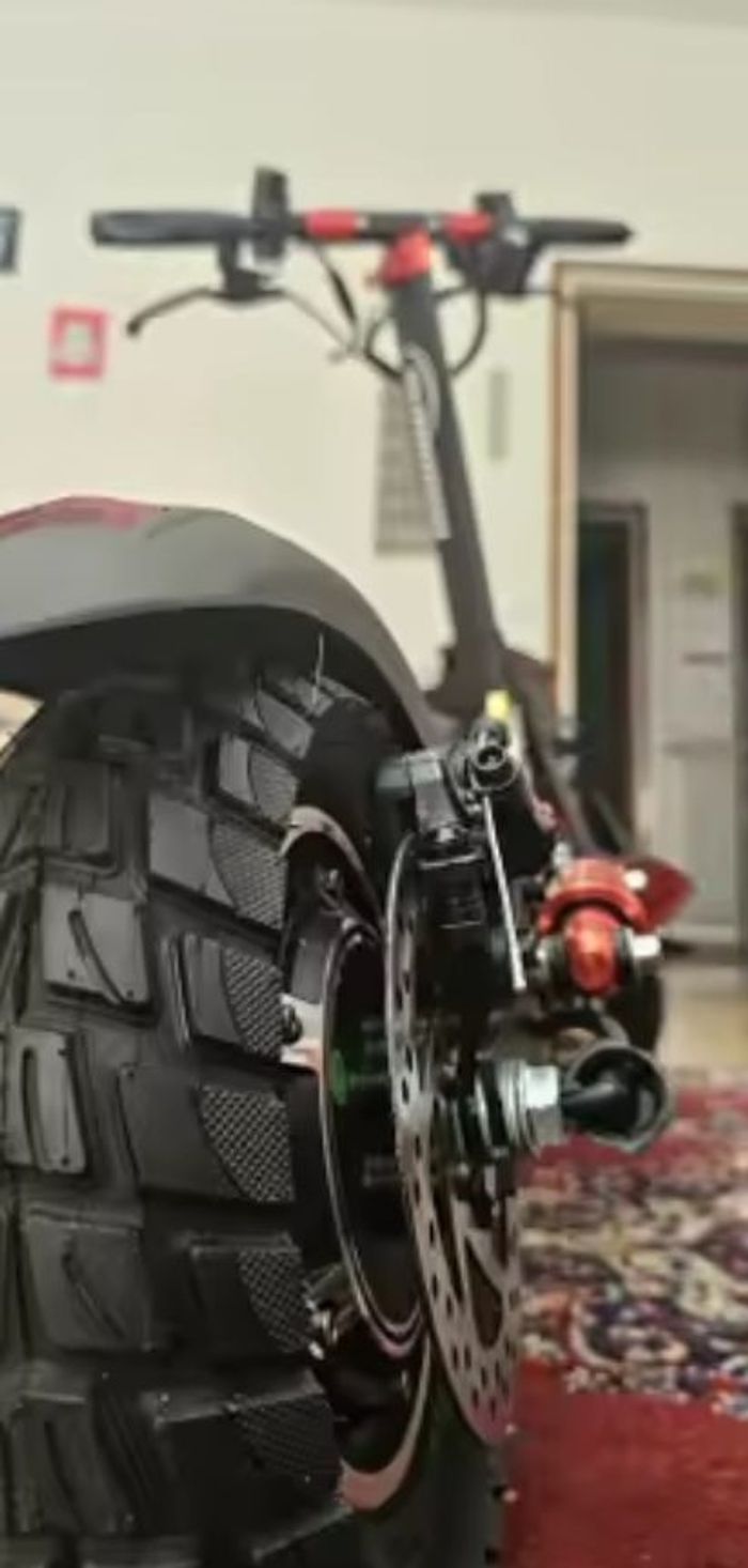 Trottinette électrique  puissant  1000 Watt 45 km/h 90 km d'autonomie neuve avec étiquette première main jamais été utilisée  siège démontable - photo numéro 8