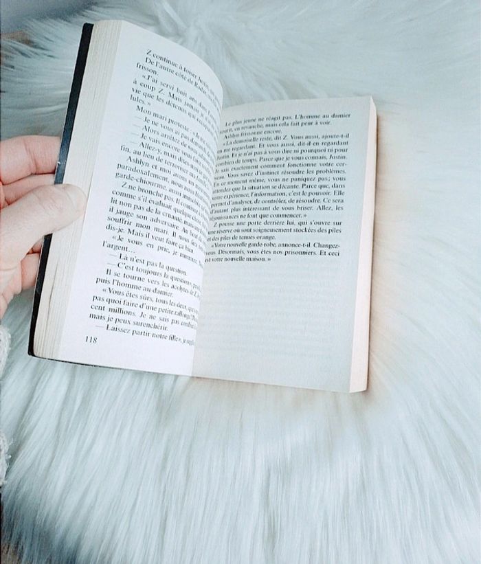 🌸 Livre Famille parfaite 🌸 - photo numéro 5