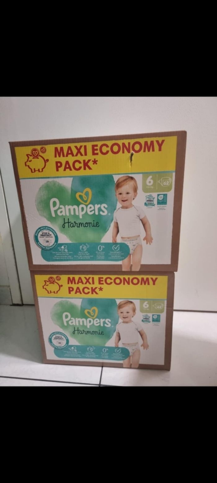 124 Couches taille 6 pampers