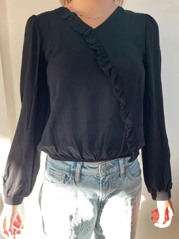 Superbe blouse noire Mango