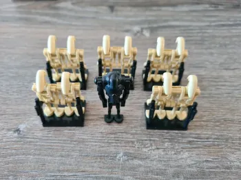 Figurines type lego 10 droides de combats + 1 super droide star wars