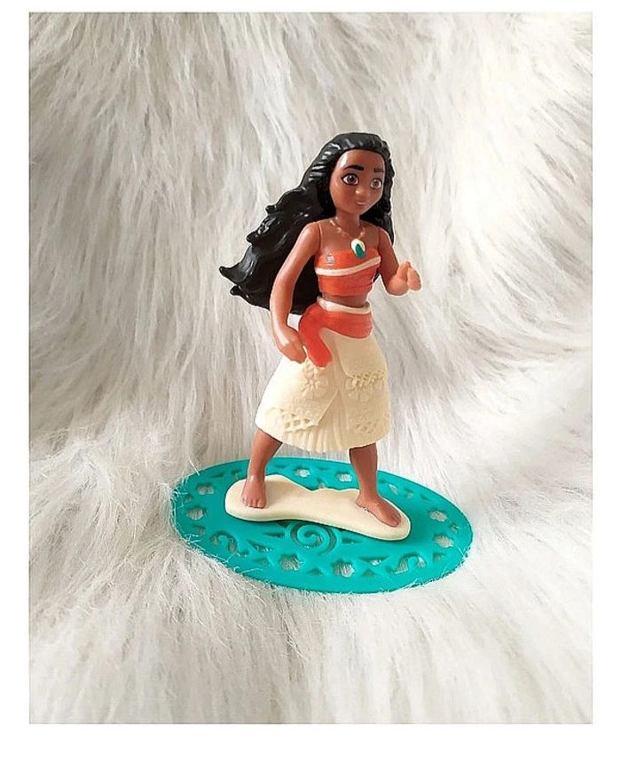 Figurine Vaiana Disney Kinder surprise géant