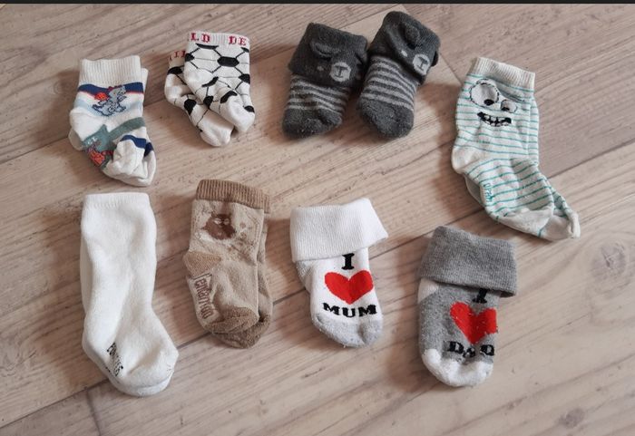8 paires de chaussettes 0-3 mois