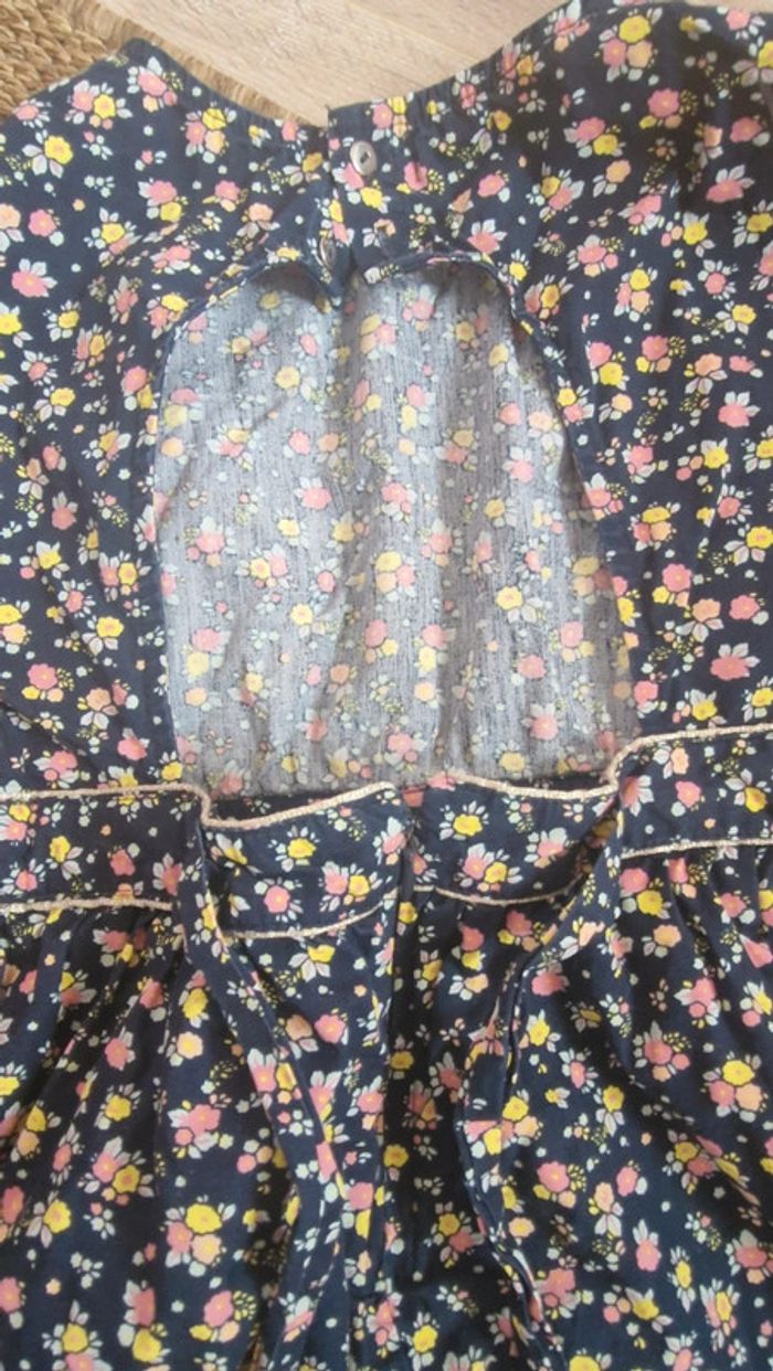 Jolie robe fleurie liberty dos nu 6 ans kiabi - photo numéro 2
