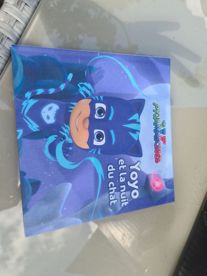 Livre Yoyo des Pyjamasques