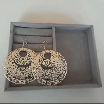 boucle d'oreille