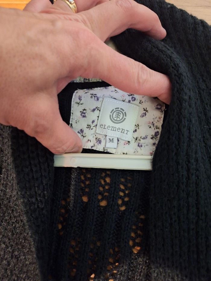 Lot 1 pull fait main un gilet long  un pull long femme taille M - photo numéro 5