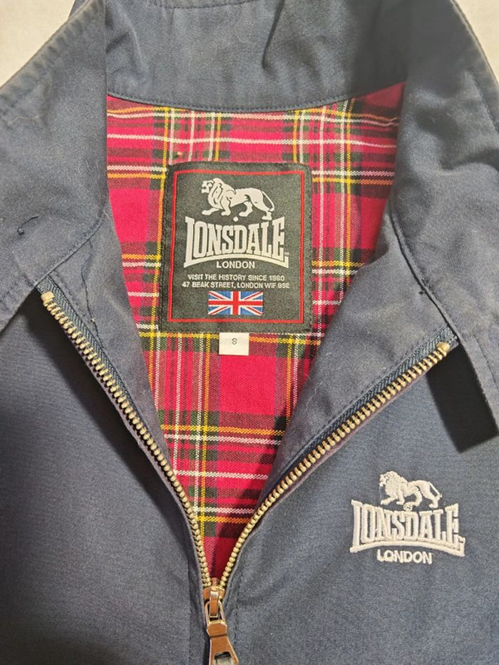 bomber taille S Lonsdale - photo numéro 2