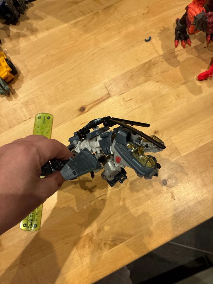 Transformers Dark of The Moon Voyager Autobot Skyhammer - photo numéro 10