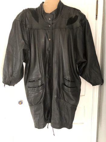 BB- Manteau en cuir vintage TBE T 40 (taille vintage-44)