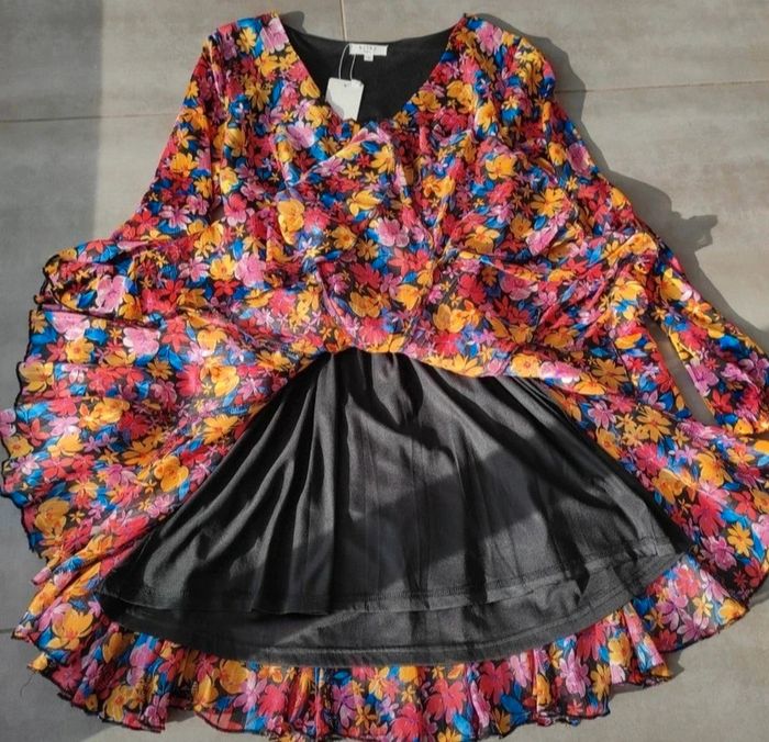 Kilky Magnifique robe neuve avec étiquette taille S - photo numéro 3