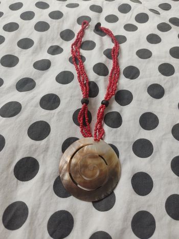 Collier en perle et coquillage