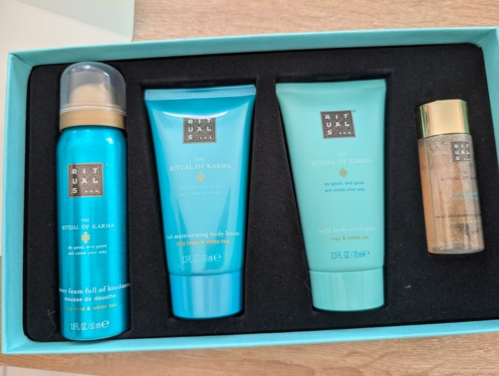 Coffret rituals the ritual of karma+ gel douche Sakura
