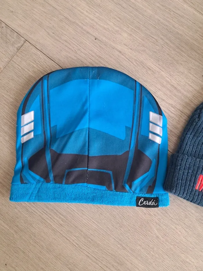 2 bonnets marvel - photo numéro 4