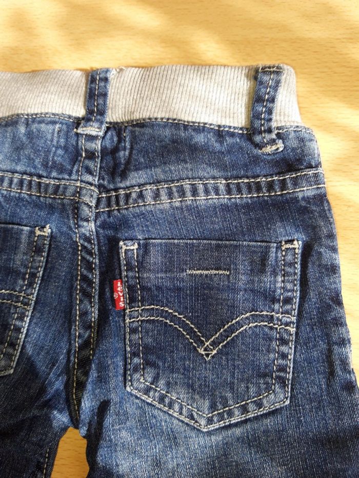 Jean's levis - photo numéro 4