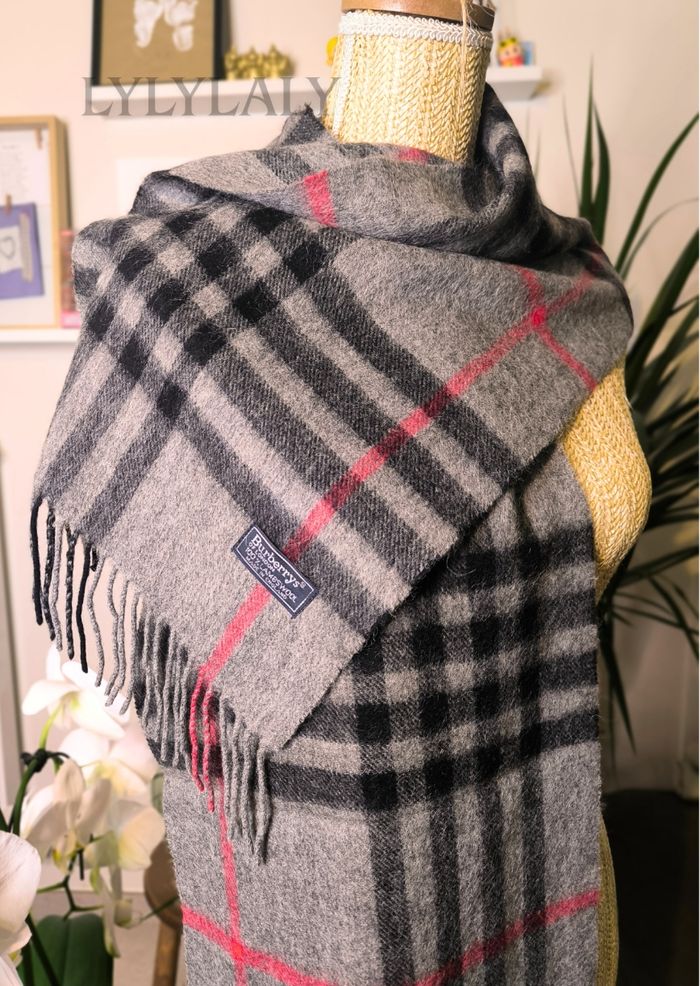 🩶 Écharpe Burberrys vintage grise – Authentique Made in England