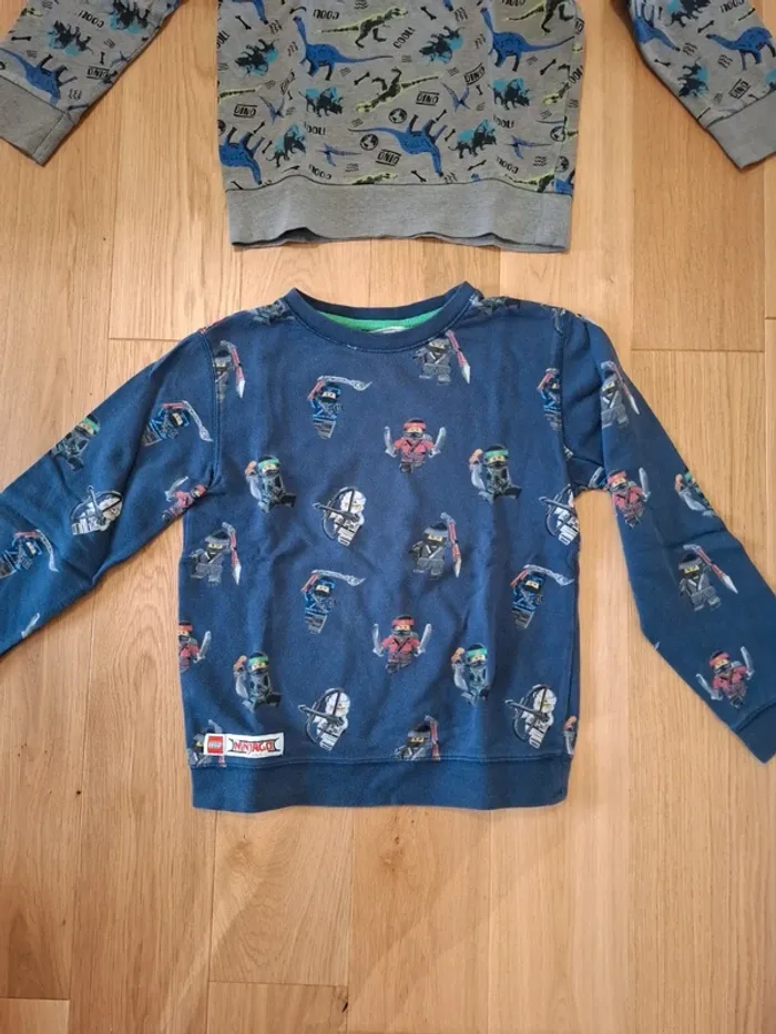 Lot 2 sweats dinosaures et lego ninjago - 10ans - photo numéro 3