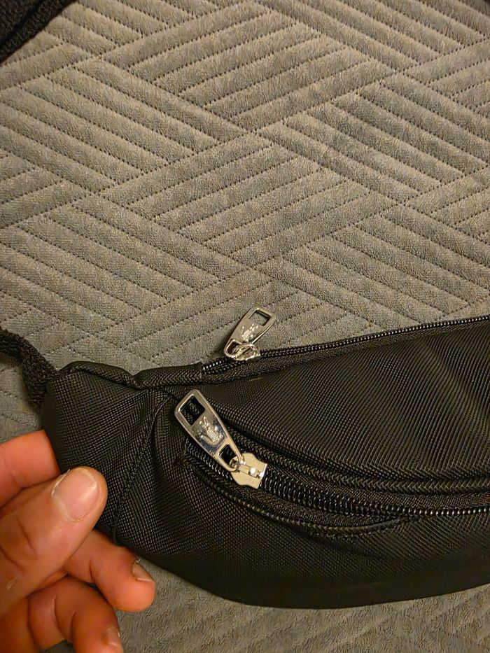 Sac banane Lacoste - photo numéro 3