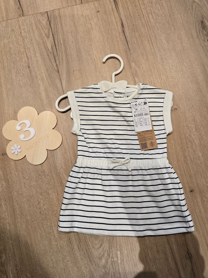Robe bébé neuve - photo numéro 2
