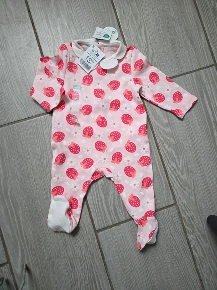 Pyjama  neuf okaidi neuf 1 mois