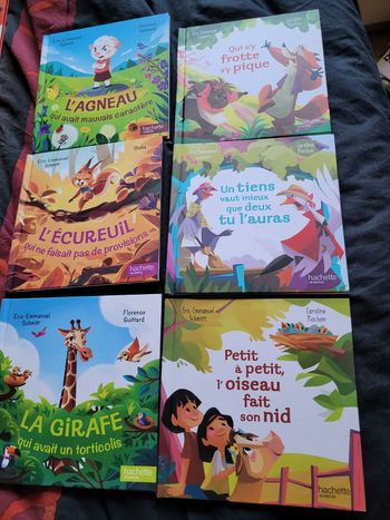 Petits livres Hachette