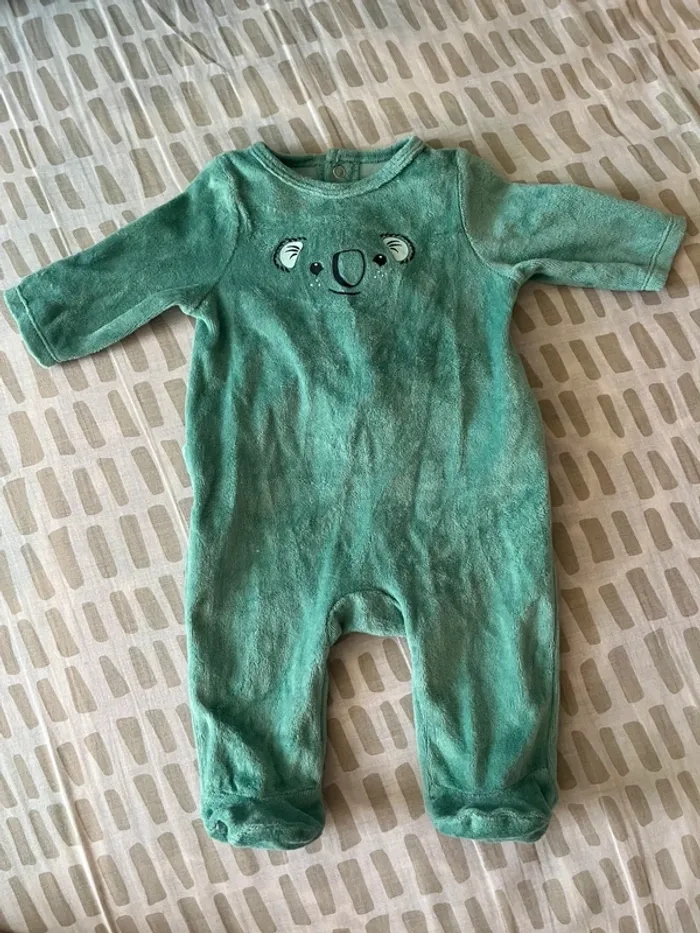 Lot de vêtements bébé 0 à 3 mois - photo numéro 5