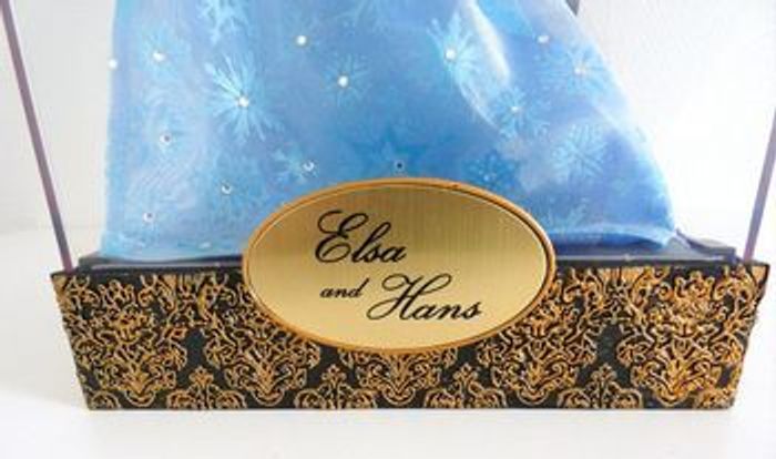 Poupée édition limitée elsa et Hans fairytale Disney NEUVE - photo numéro 11