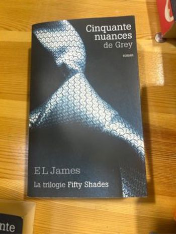 livre cinquante nuances de grey