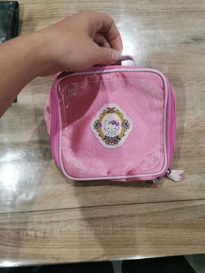 Petite pochette hello kitty