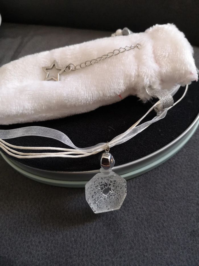 Collier fantaisie et son pochon - photo numéro 3