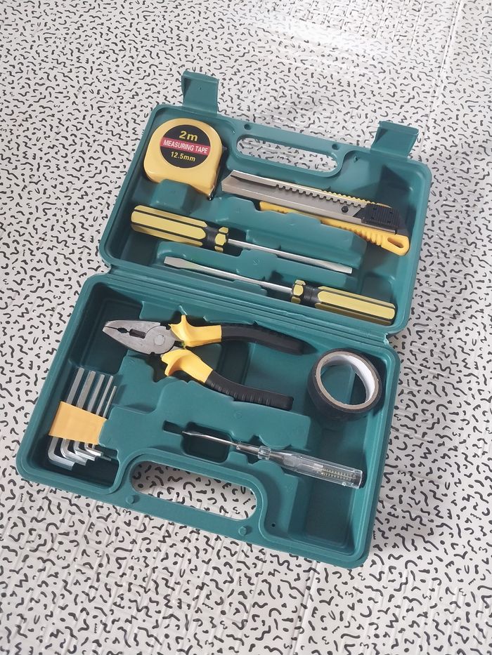 Coffret outils basique – kit de bricolage complet
