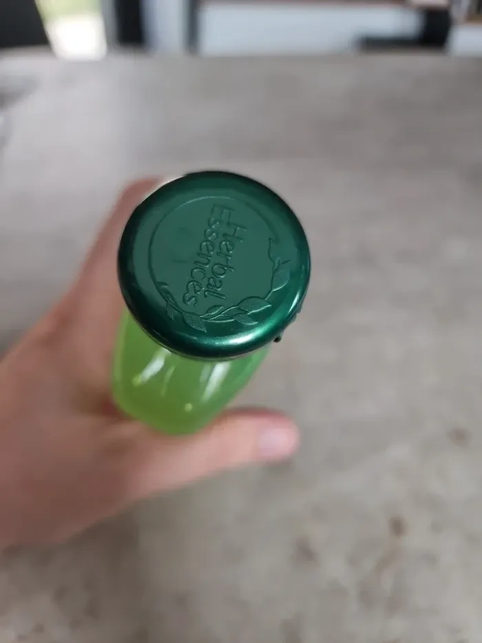 Shampoing aloe vera herbal essences - photo numéro 7