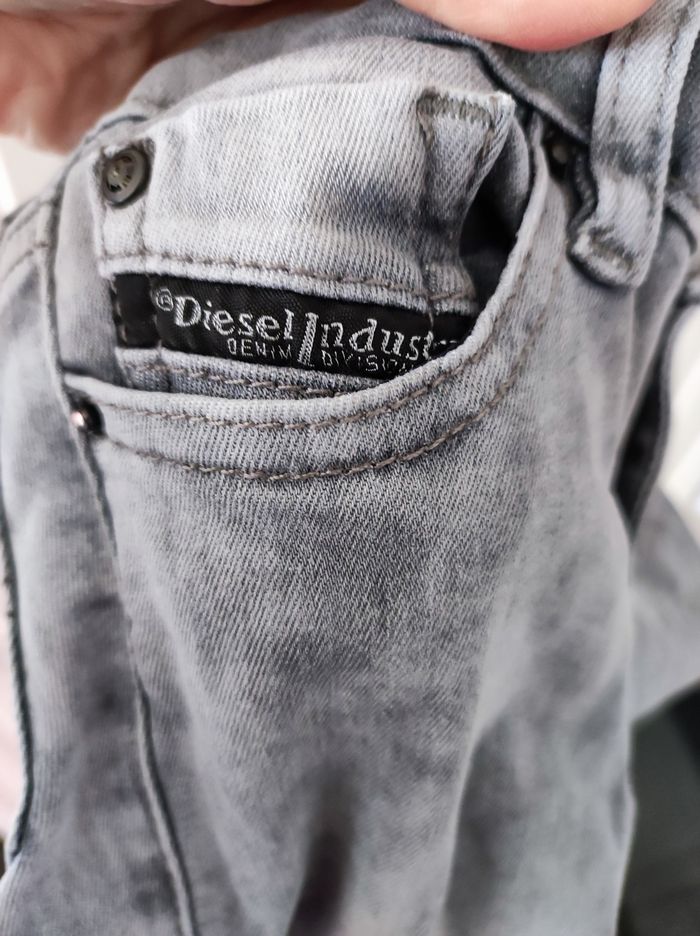 Jeans Diesel 6 ans - photo numéro 8
