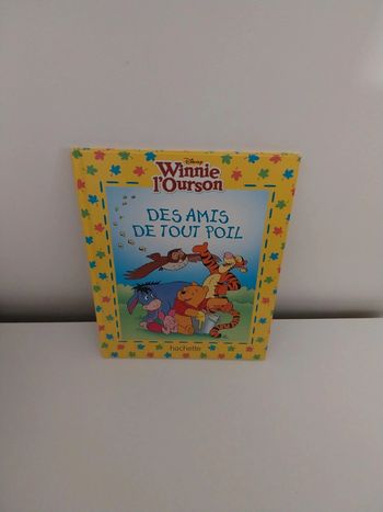 Livre winnie l'ourson des amis de tout poil
