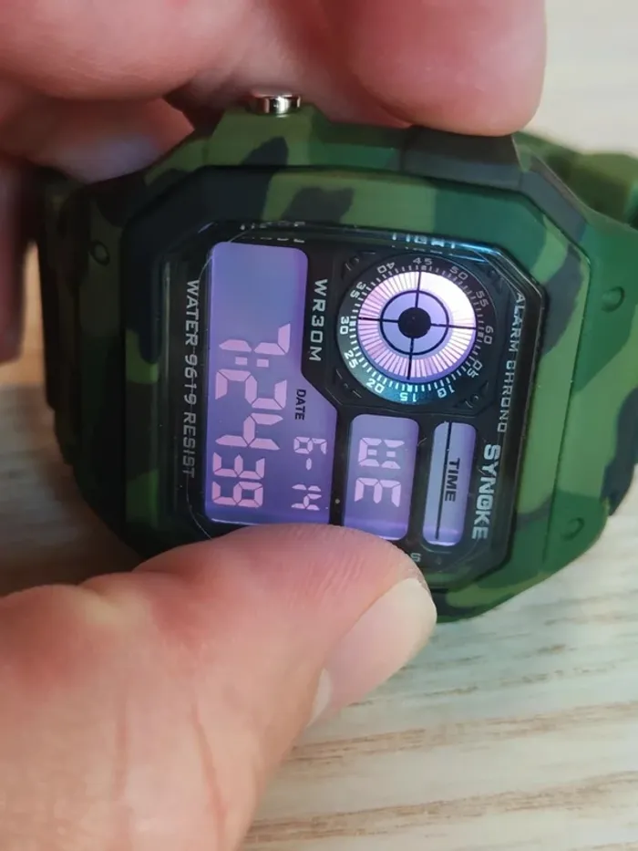 Montre multifonctions vert militaire waterproof - photo numéro 10