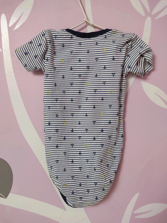 Lot de 3 body manches courtes taille 6 mois - photo numéro 4