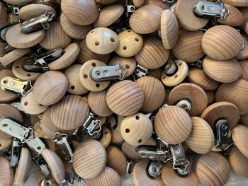 Clips en bois 