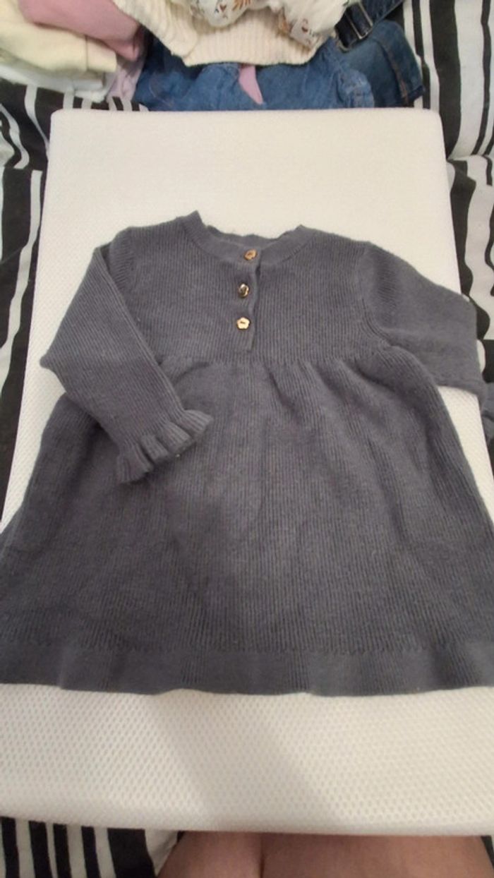 Lot 2 robes 6 mois - photo numéro 2