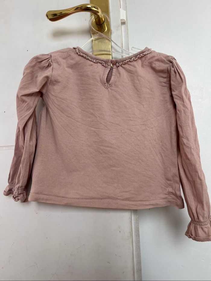 T-shirt C&A rose fleurs 4A TBE - photo numéro 4